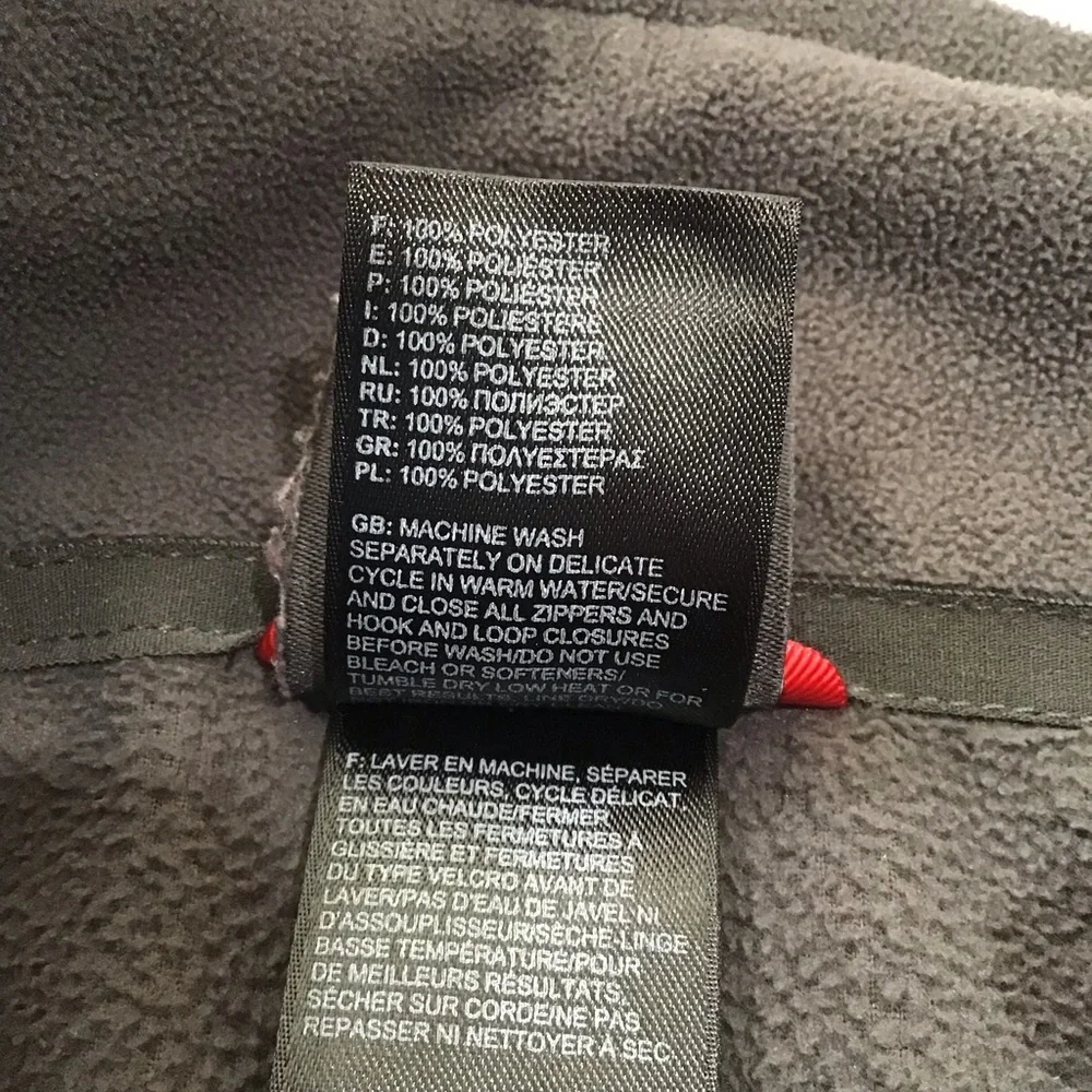 The North Face Quarter Zip Pullover Fleece Jacket